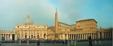 Plaza de San Pedro y la columnata de Bernini